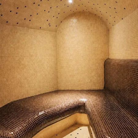 Hotel Luxor 3*